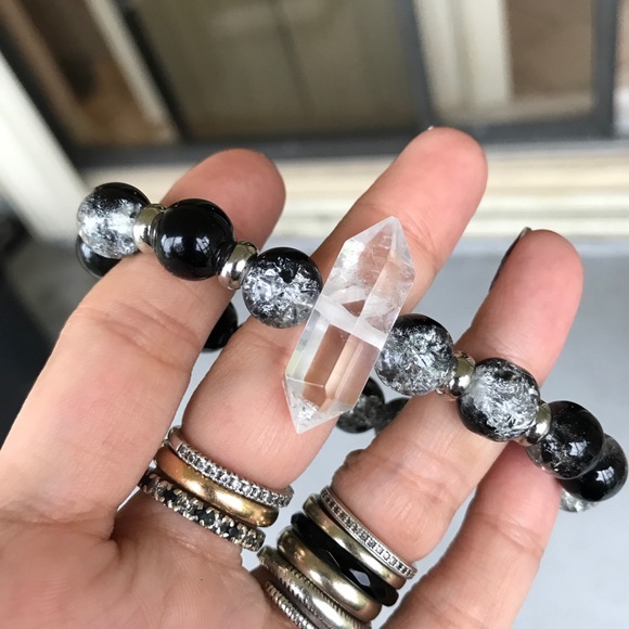 Double point healing crystal quartz bead bracelet - Picture 6 of 8